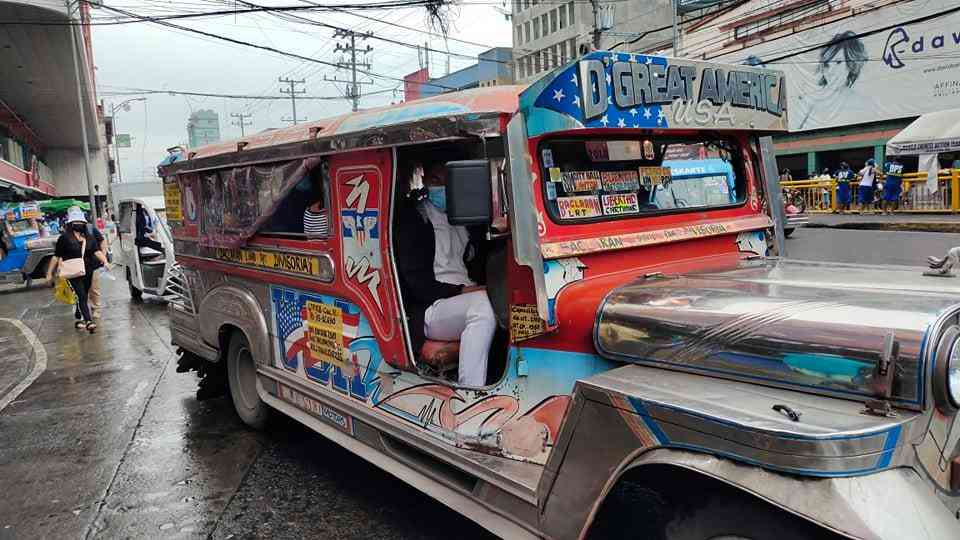 Proposed ₱2 increase in jeepneys under study — LTFRB