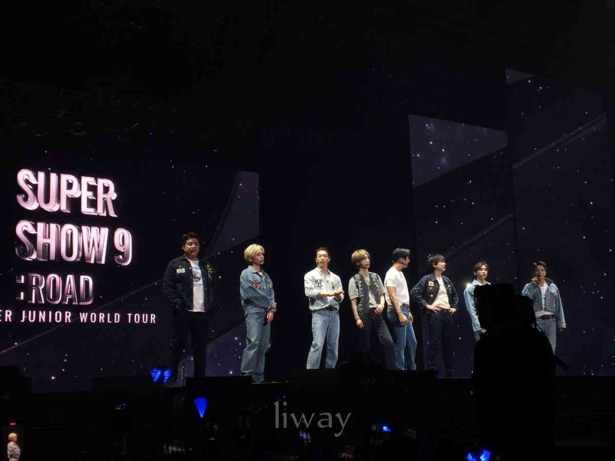 Super Junior rocks the stage during two-day Super Show 9 in Manila