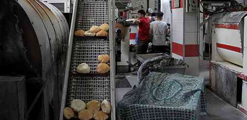 Bakeries bring bread to north Gaza but hunger persists