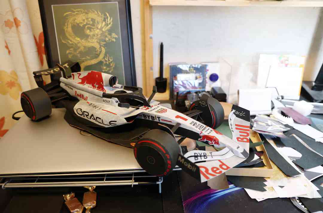 In Japan Grand Prix town, artist hopes F1 can revive ancient craft