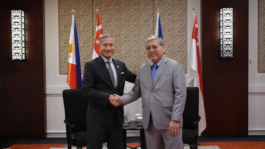 PH and Singapore discuss South China Sea issue; agrees peace is needed to benefit both countries
