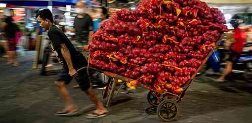 Philippine inflation quickens again in March as rice soars