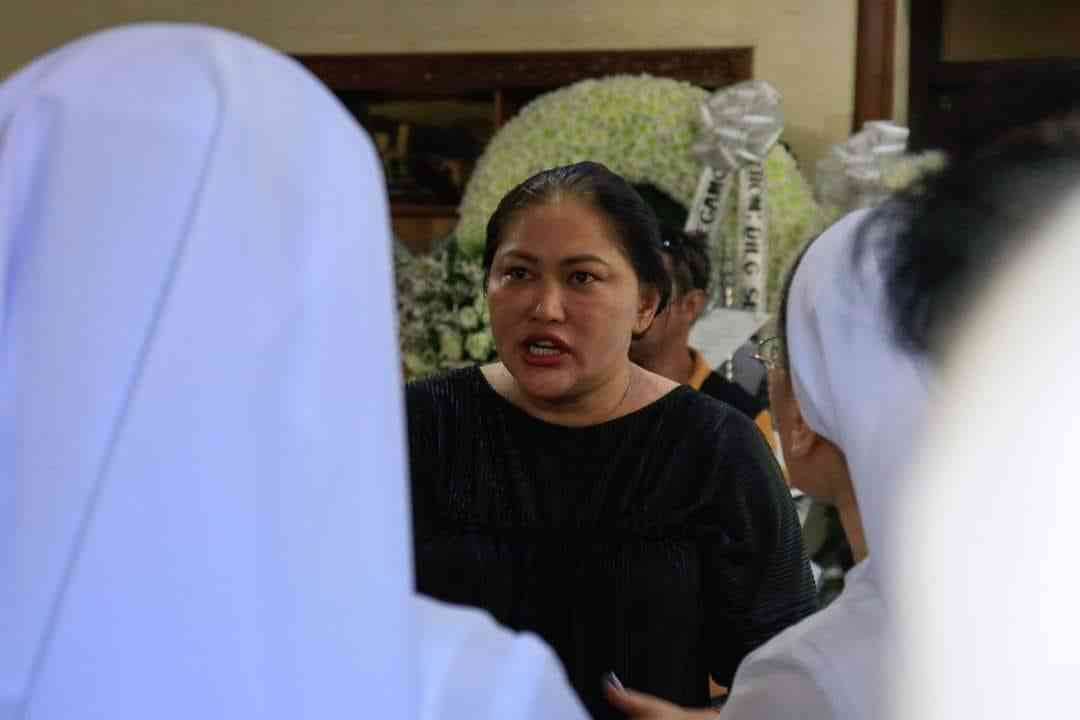 Widow of Degamo protests vs. Teves' virtual attendance in Senate hearing