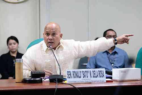 'Puro kayo walang bayag!' Sen. Dela Rosa grills cops over shabu seizure cover-up