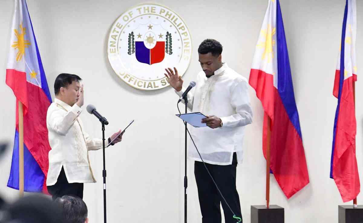 'Justin Noypi' Justin Brownlee takes oath of allegiance after being granted Filipino citizenship