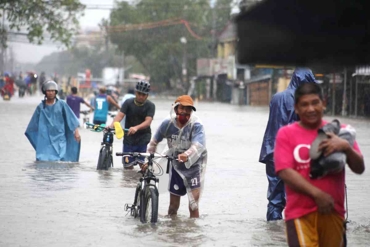 NDRRMC: Over 1,300 families affected by Florita