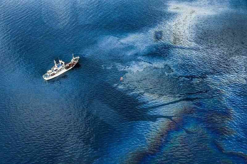 Aid extended to workers who lost jobs in Oriental Mindoro oil spill