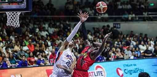 Bolts survive Beermen, regain lead in PBA Finals