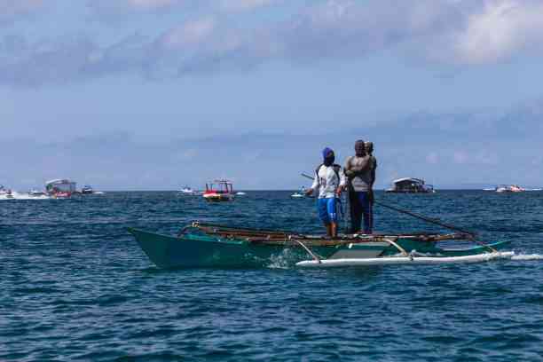 DILG: Search, rescue ops for missing fisherfolk in Boracay continues
