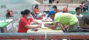 DSWD distributes P127-M cash aid to Mindoro fisherfolk affected by oil spill