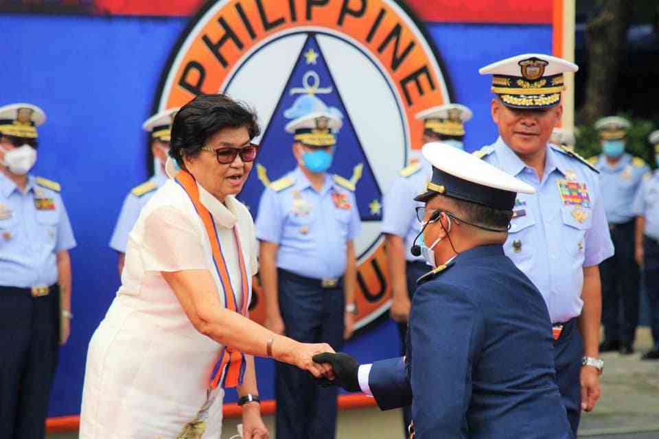 LOOK: Carlos discusses maritime security, WPS with PCG officials
