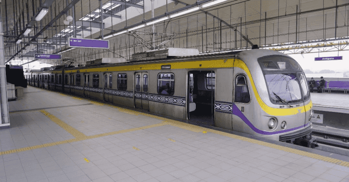 LRT-2 offers 'libreng sakay' on Rizal Day