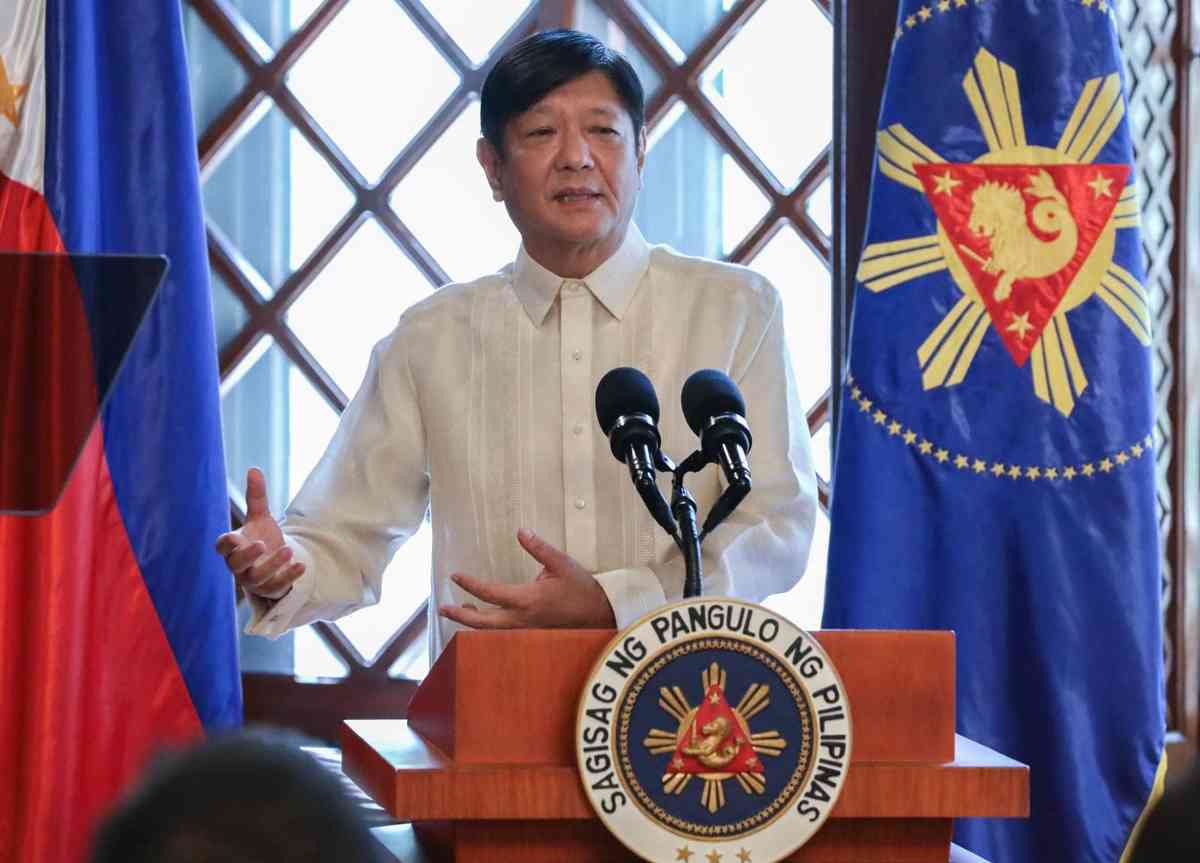 Marcos signs order halting land amortization, interest payments for one year