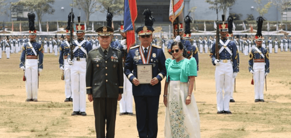 PMA honors PNP chief Azurin for 34 years of service