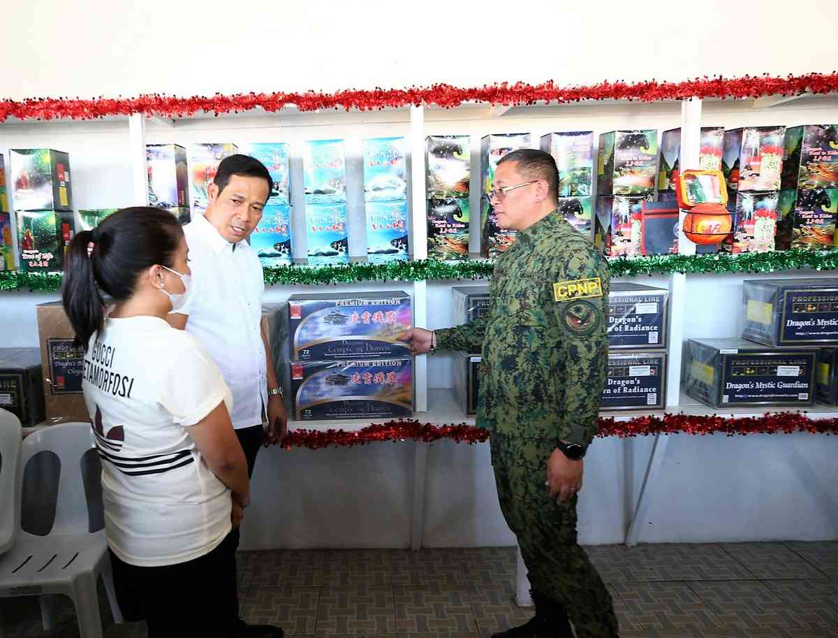 Police reminds public vs buying illegal firecrackers