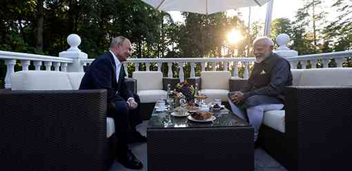 Putin, Modi hold informal talks at Kremlin leader's residence
