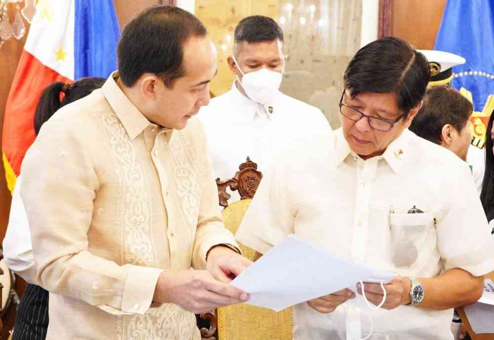 Rodriguez no longer part of Marcos' cabinet, Bersamin confirms