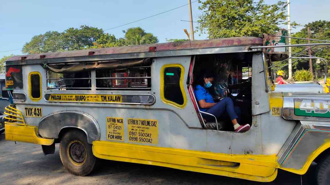 Senate adopts resolution urging LTFRB to halt jeepney phase out