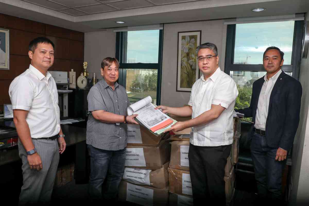 SMART submits documents to Makati City's Treasurer office