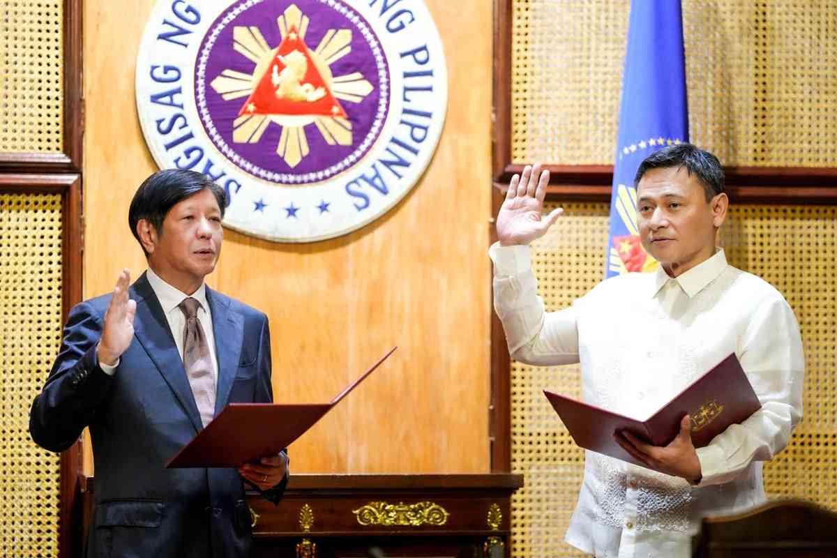 Sonny Angara takes oath as newly appointed DepEd Secretary