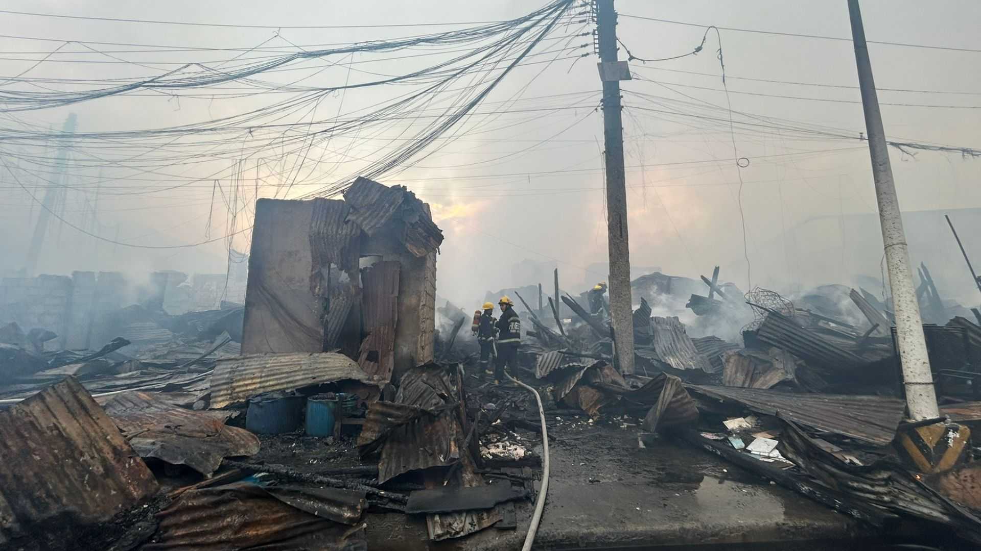 Massive fire strikes Tondo, displacing 1,000 families