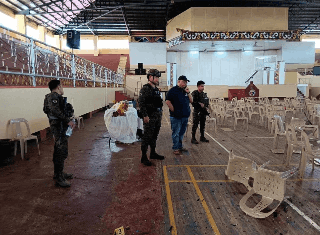 4 killed after bomb blasts Mindanao State University gym in Marawi City