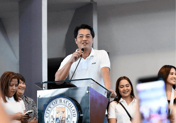 Bacolod City mayor says viral footage with Ivana Alawi a "chance encounter"