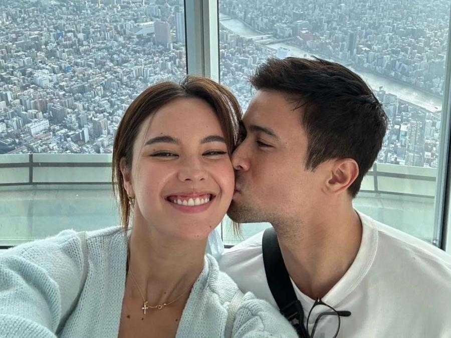 Catriona Gray deletes engagement photo with Sam Milby