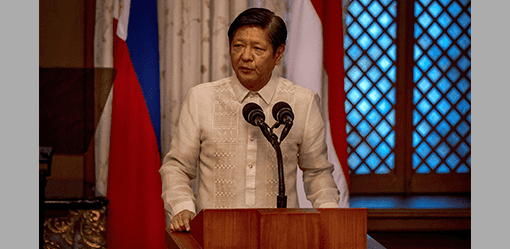 Chinese navy's presence in South China Sea is 'worrisome', says Philippine president