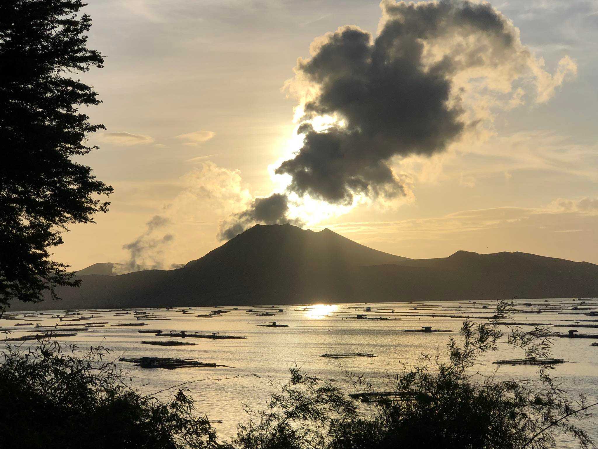 Classes suspended in Batangas as Taal Volcano emits high volcanic smog