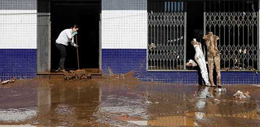 Cyclone batters southern Brazil, death toll from floods hits 36