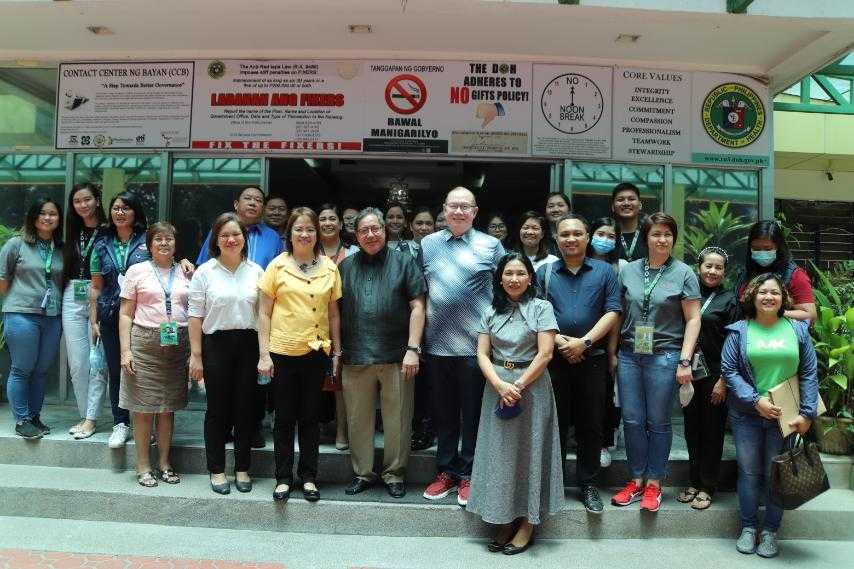 Herbosa visits TB-HIV facility in San Fernando, Pampanga