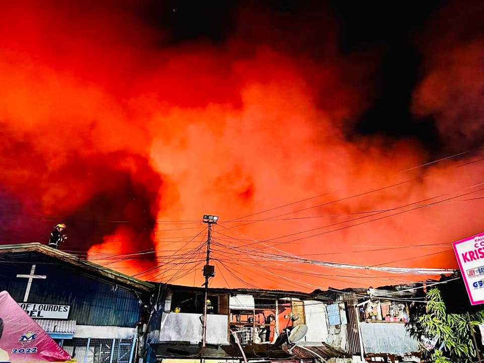 10 hurt as fire hits residential areas in Culiat, Quezon City