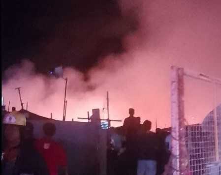 Fire in Bacoor, Cavite leaves 600 families homeless