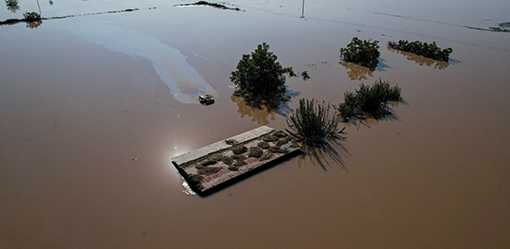 Greek rescue teams move into worst-hit flood villages