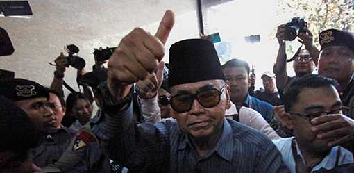 In Muslim-majority Indonesia, Islamic preacher under fire over unorthodox views