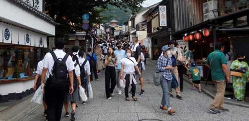 Japan sees record 2.73 million visitors in December in COVID recovery year