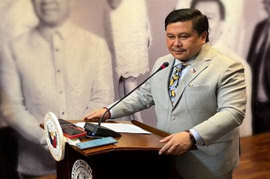 Sen. Jinggoy Estrada 'acquitted' of plunder, found 'guilty' of bribery in PDAF scam