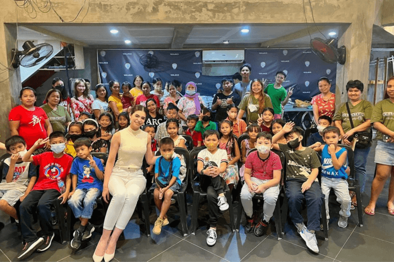 LOOK: Miss World PH 2022 Gwendolyne Fourniol spends Christmas with underprivileged children