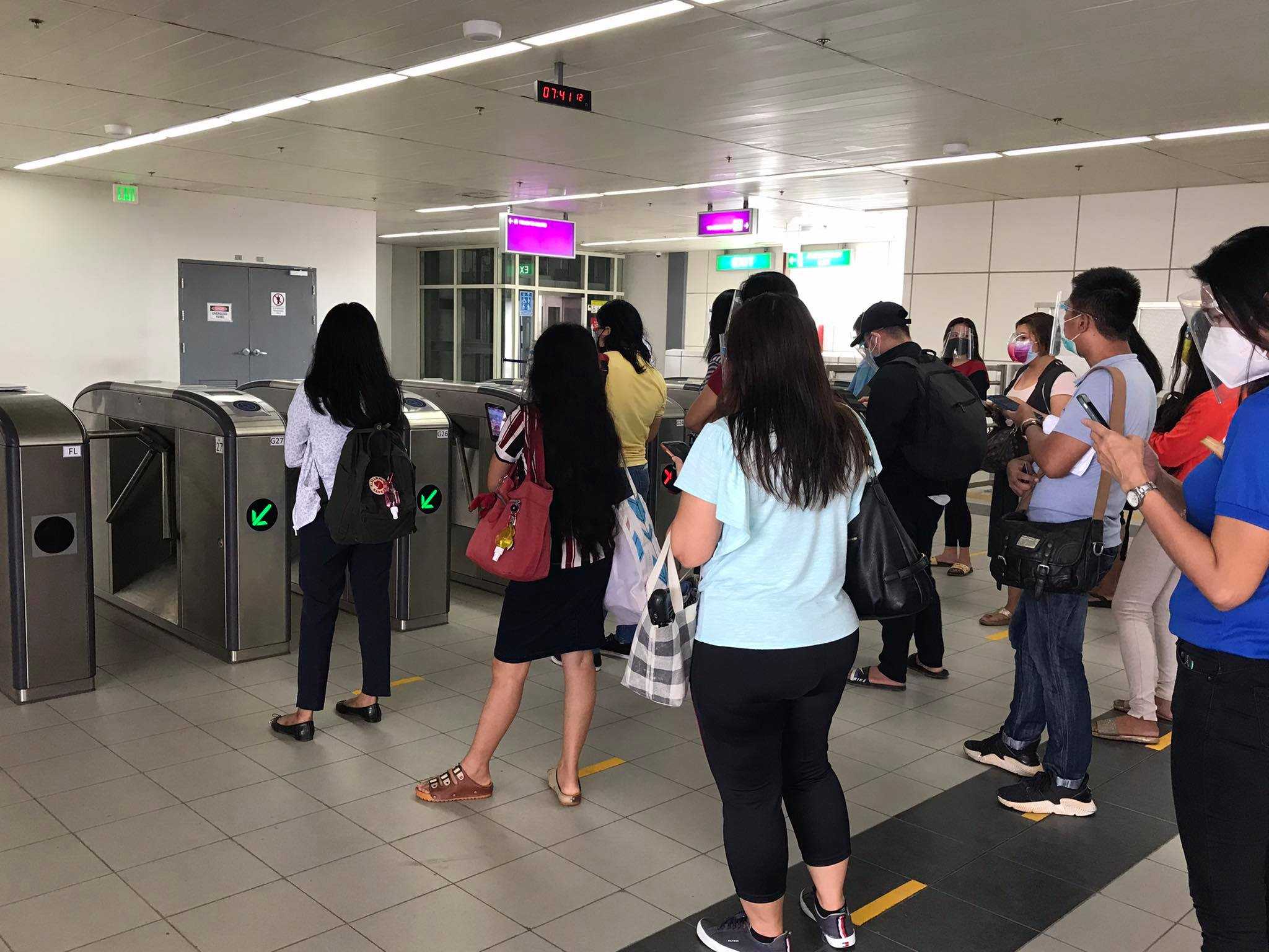 LRT-1, LRT-2 offer free ride for FIBA athletes, official volunteers