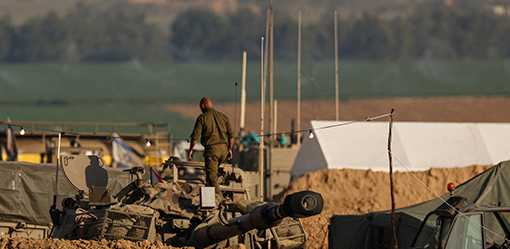 Missile attacks across Middle East raise Gaza escalation risks