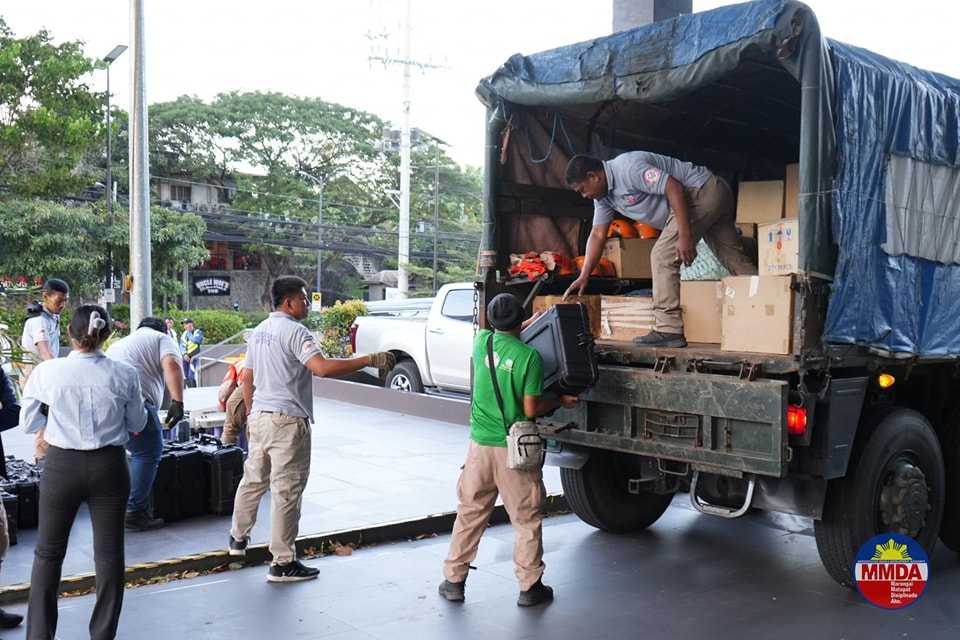 MMDA provides aid for victims of Davao floods, landslides