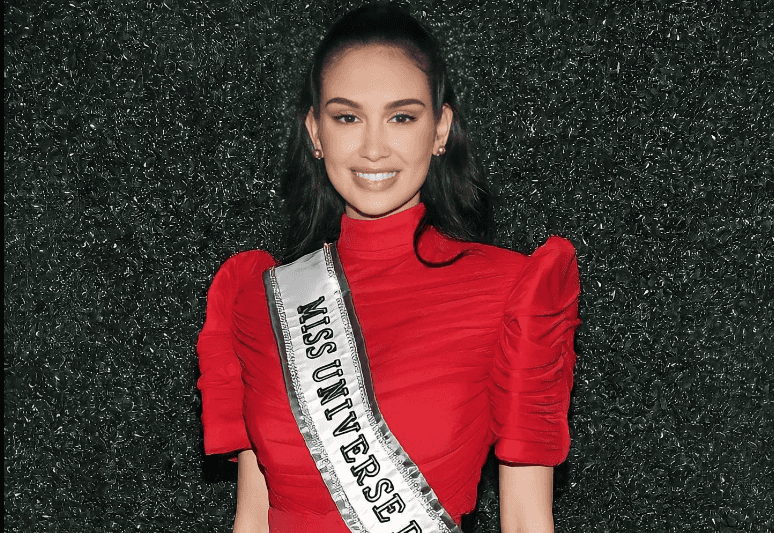 Celesti Cortesi receives official sash for Miss Universe 2022