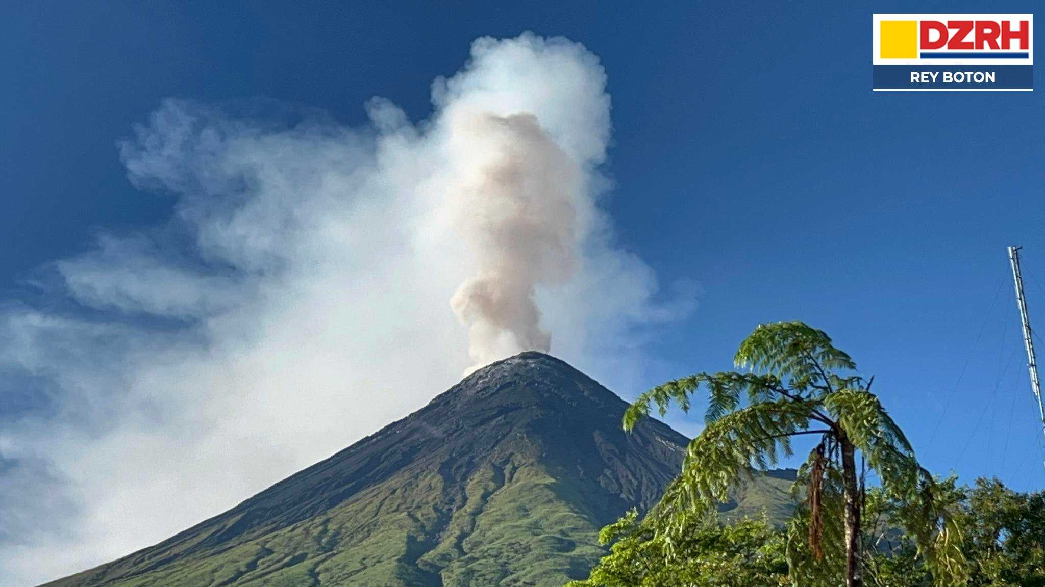 Phivolcs lowers status of Mayon Volcano to Alert Level 2