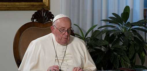 Pope urges world religions to unite against environmental devastation