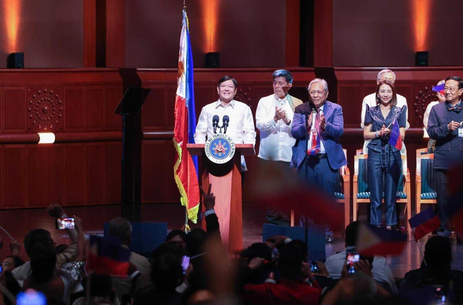 Prez Marcos meets Filipino community in US, urges them to open businesses in PH