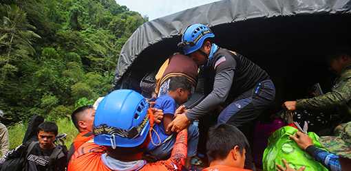Rescuers seek survivors as Philippine landslide death toll climbs
