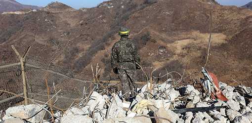 S.Korea's defence minister warns North Korea of 'hell of destruction'