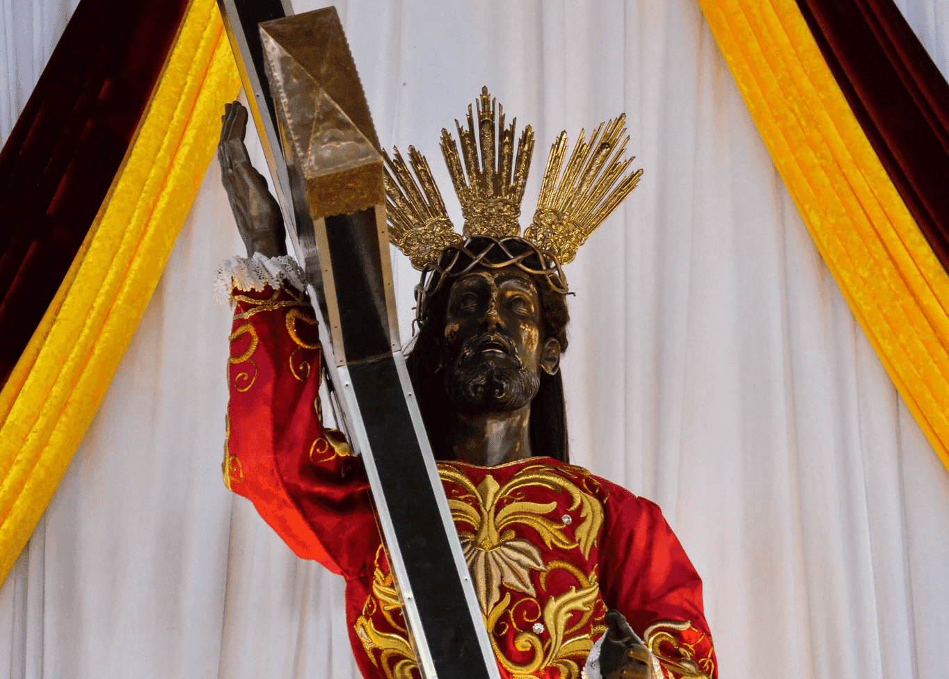 Over 5,000 attendees recorded on second day of Black Nazarene 'Pahalik'