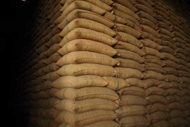 SRA orders halt in release of 150,000 MT imported sugar